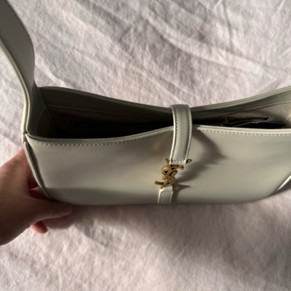 LE 5 À 7 IN SMOOTH LEATHER BLANC VINTAGE - Picture 8 of 12